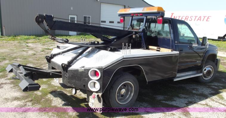 image for item D3853 1993 Chevrolet K3500 Silverado tow truck
