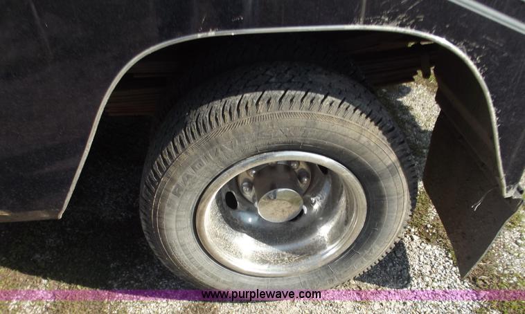 image for item D3853 1993 Chevrolet K3500 Silverado tow truck