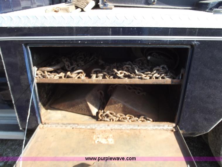 image for item D3853 1993 Chevrolet K3500 Silverado tow truck