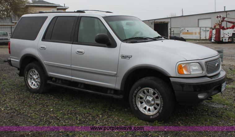 image for item D7514 2001 Ford Expedition XLT SUV