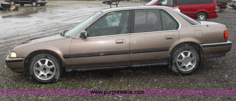 image for item D7515 1991 Honda Accord LX
