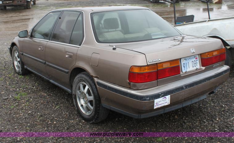 image for item D7515 1991 Honda Accord LX