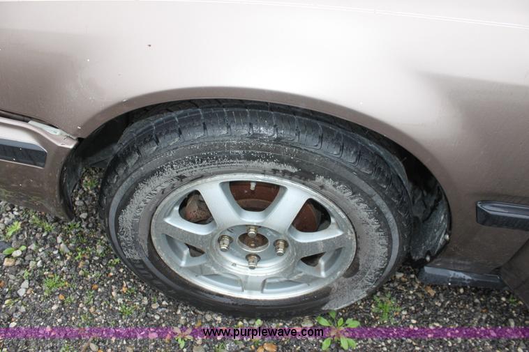 image for item D7515 1991 Honda Accord LX