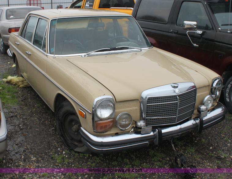 image for item D7520 1973 Mercedes Benz 280C