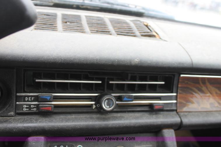 image for item D7520 1973 Mercedes Benz 280C