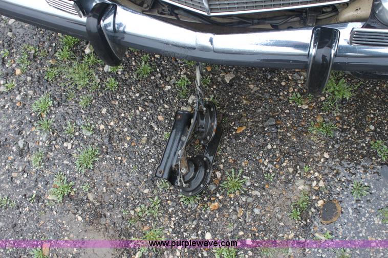 image for item D7520 1973 Mercedes Benz 280C