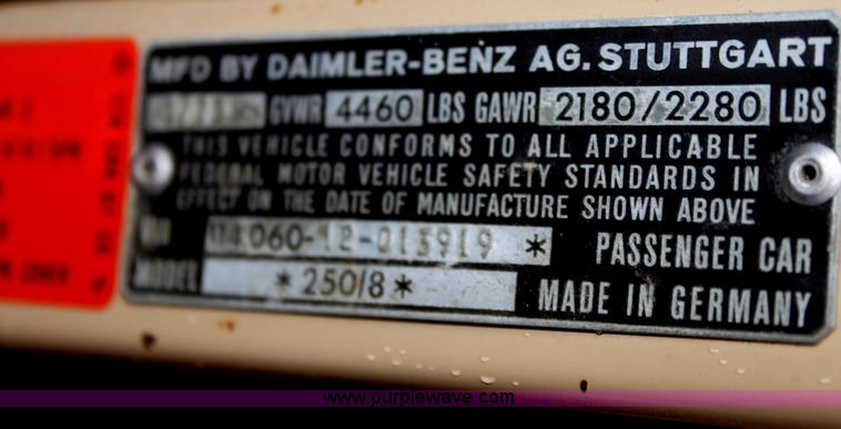 image for item D7520 1973 Mercedes Benz 280C