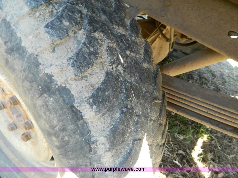 image for item D8916 1988 Chevrolet K2500 pickup truck