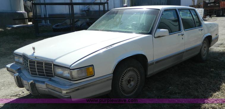 image for item D8926 1992 Cadillac DeVille