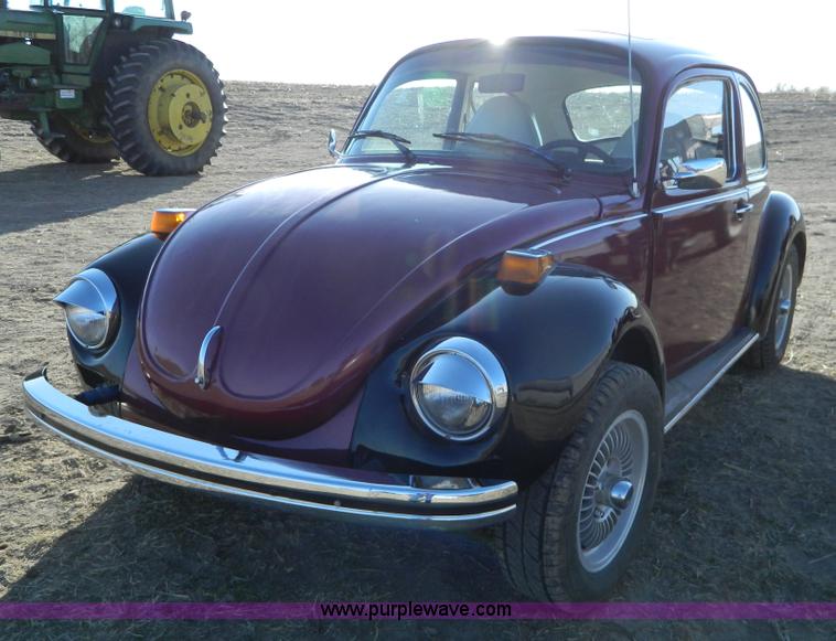 image for item E9465 1975 Volkswagen Super Beetle