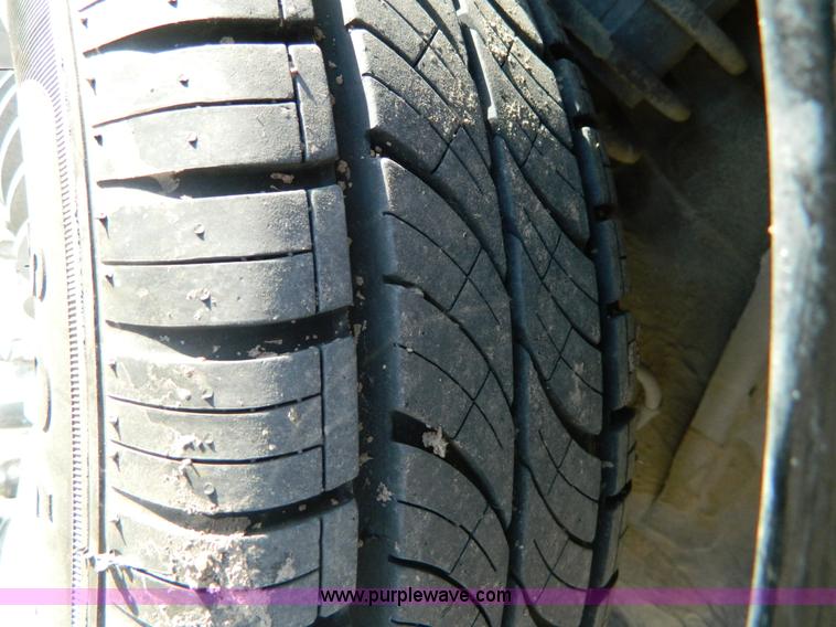 image for item E9465 1975 Volkswagen Super Beetle