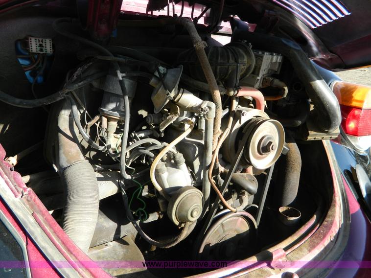 image for item E9465 1975 Volkswagen Super Beetle