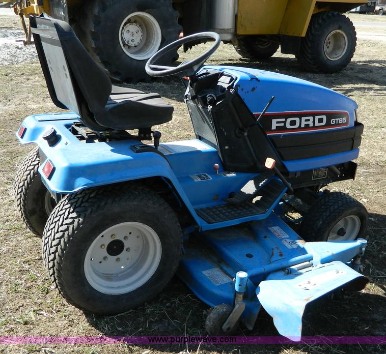 image for item E9469 Ford GT85 lawn mower