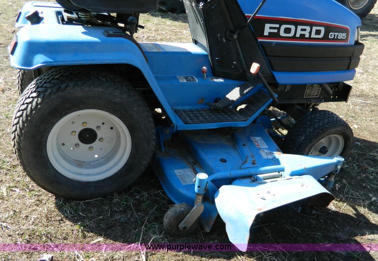 image for item E9469 Ford GT85 lawn mower