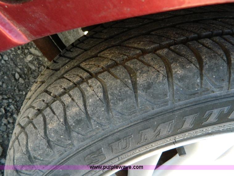 image for item E9484 1999 Ford Escort SE