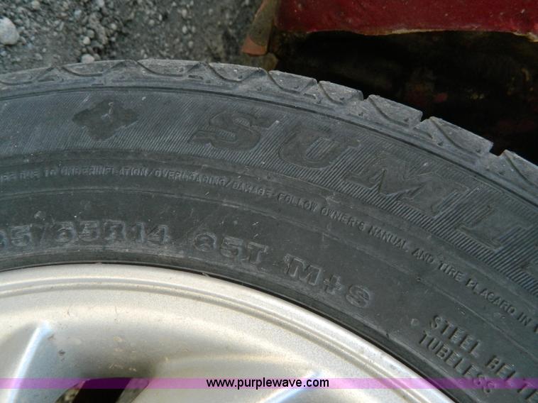 image for item E9484 1999 Ford Escort SE