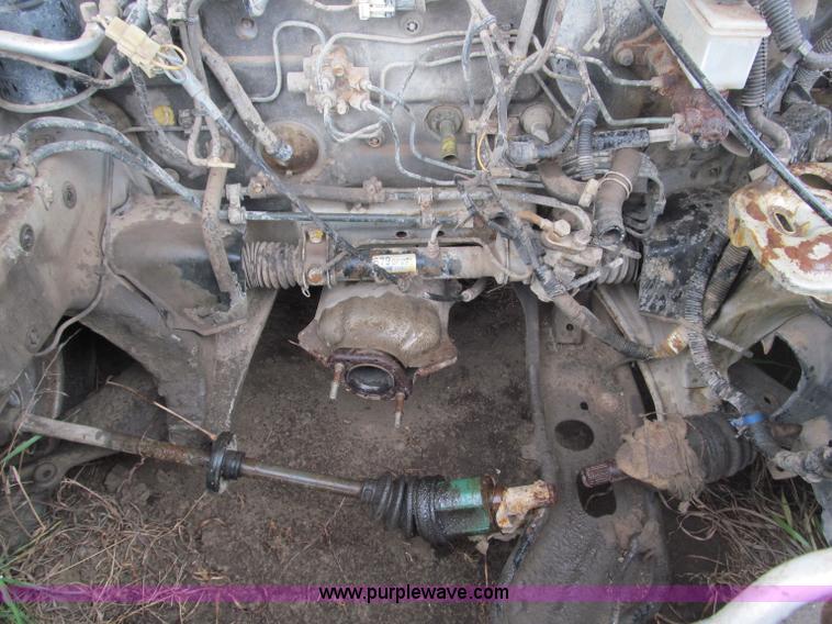 image for item G9466 1987 Mazda 323 LX