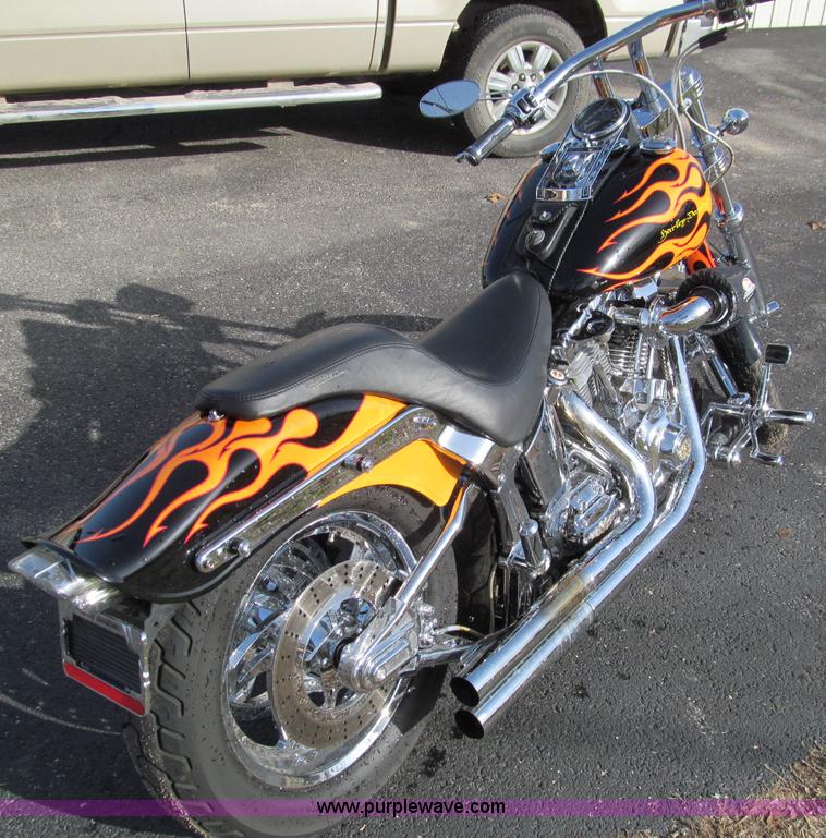 image for item J9293 2001 Harley-Davidson Softtail motorcycle