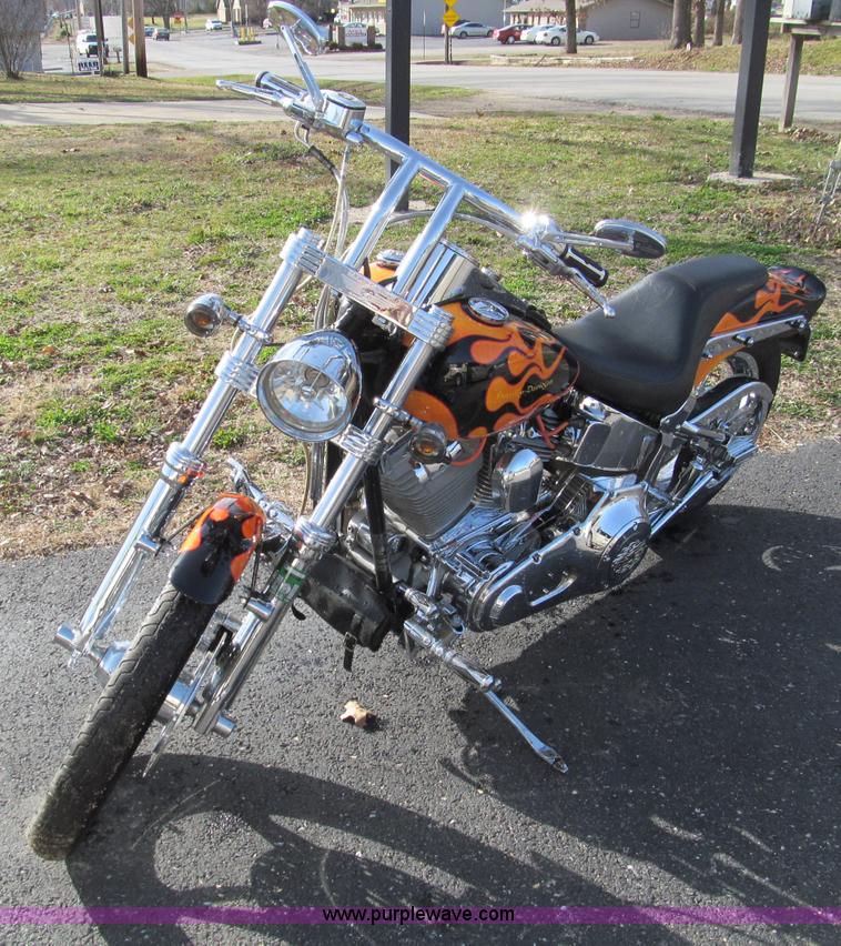 image for item J9293 2001 Harley-Davidson Softtail motorcycle