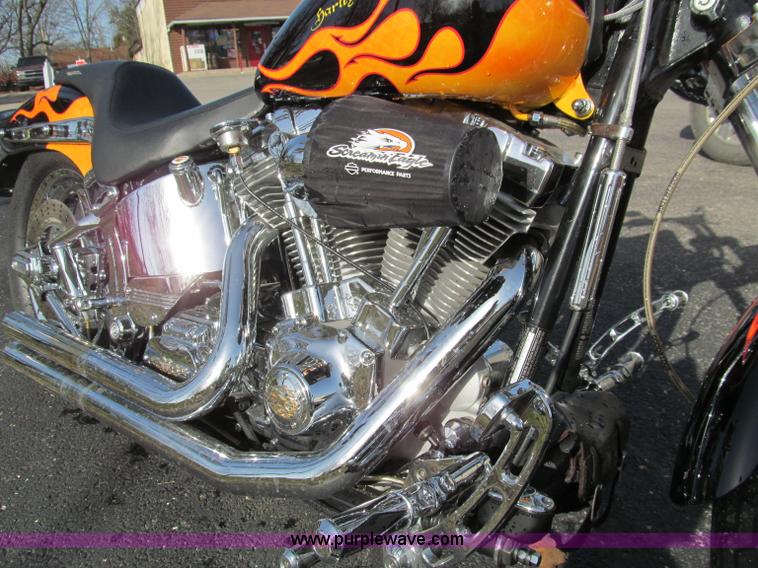 image for item J9293 2001 Harley-Davidson Softtail motorcycle