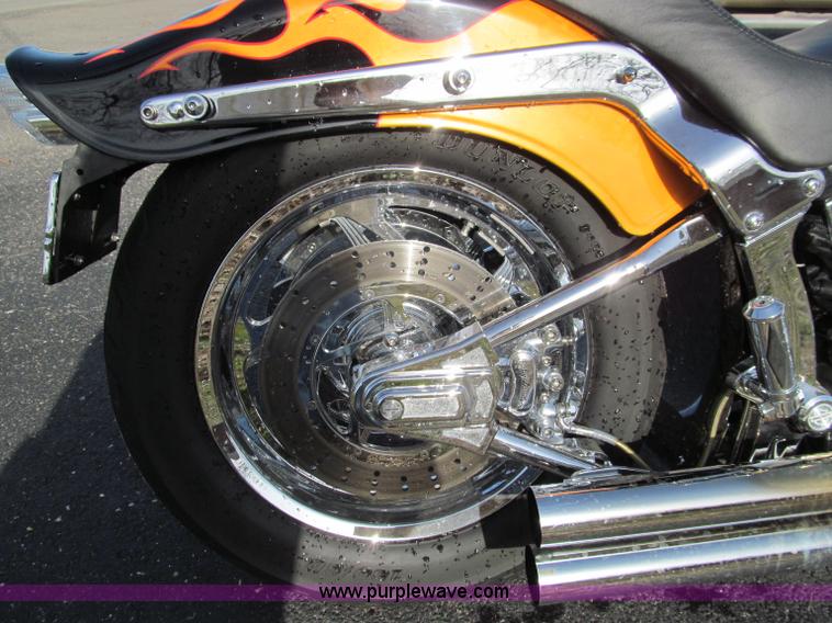 image for item J9293 2001 Harley-Davidson Softtail motorcycle