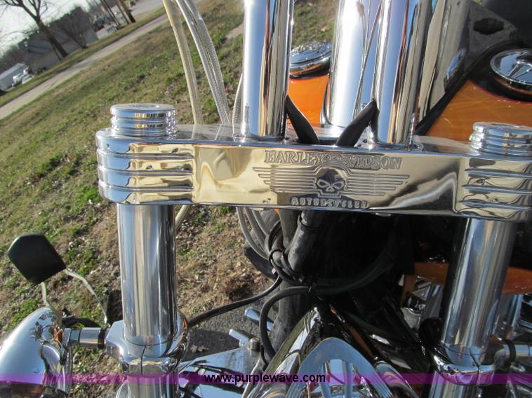 image for item J9293 2001 Harley-Davidson Softtail motorcycle