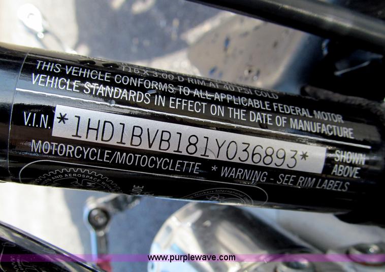 image for item J9293 2001 Harley-Davidson Softtail motorcycle