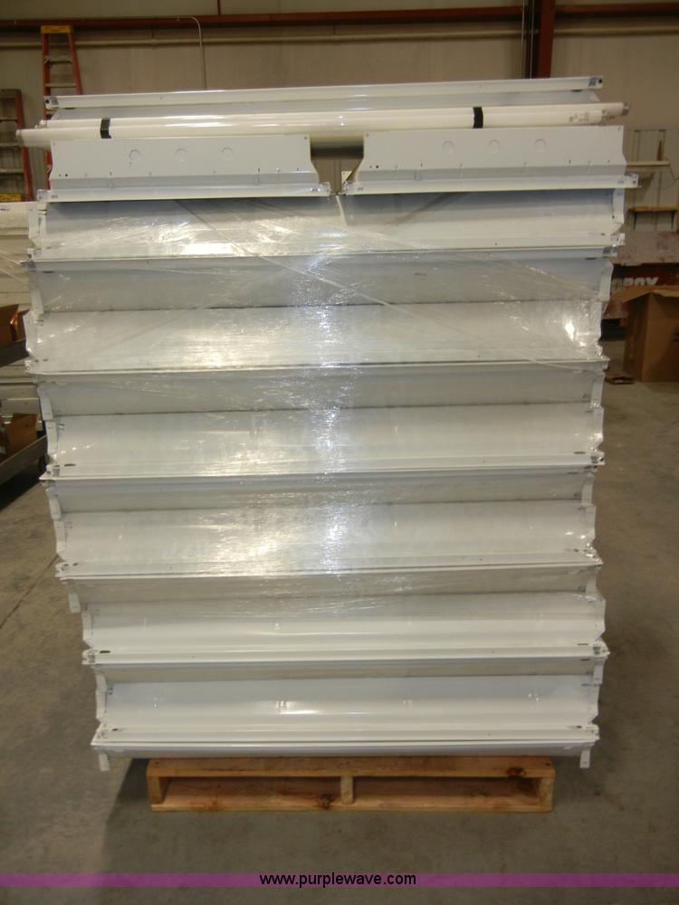 image for item J9450 (24) four bulb fluorescent light fixtures