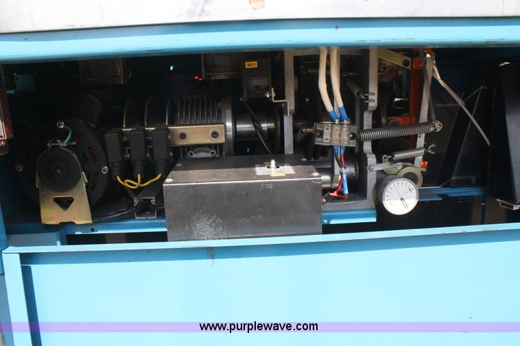 image for item L9355 Banding machine