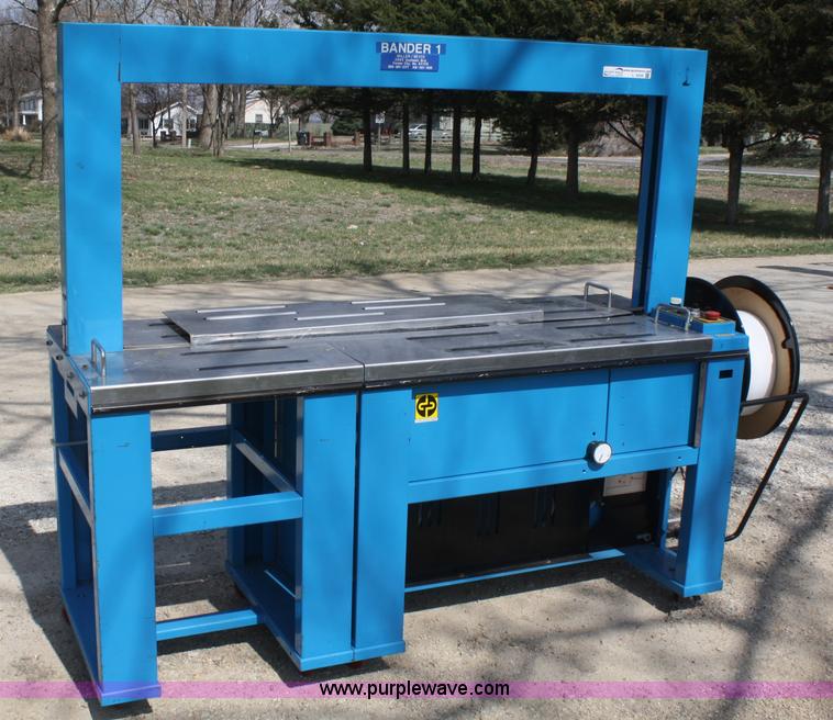 Joinpack strapping machine in Lawrence, KS Item L9356 sold Purple Wave