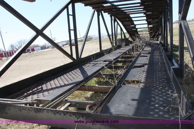 image for item L9605 1993 52' vehicle transport trailer