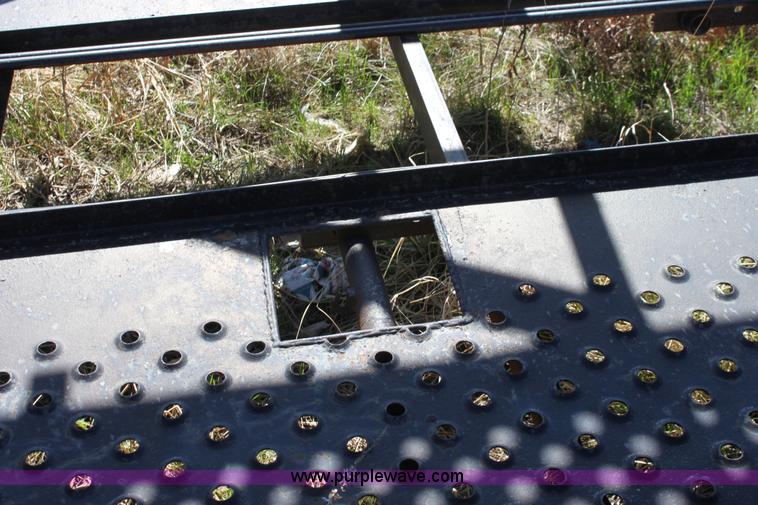 image for item L9605 1993 52' vehicle transport trailer