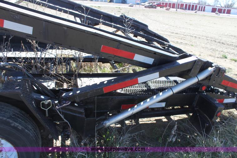 image for item L9605 1993 52' vehicle transport trailer