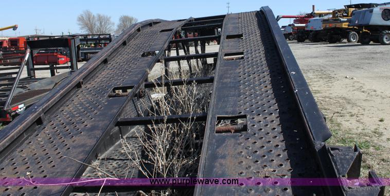 image for item L9605 1993 52' vehicle transport trailer