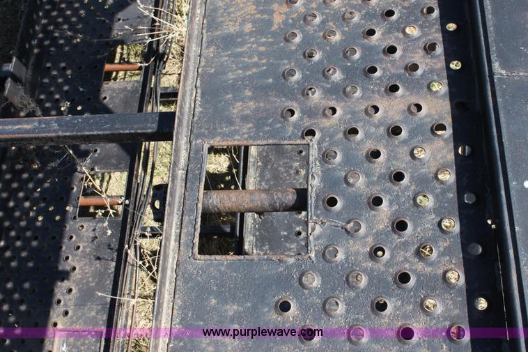 image for item L9605 1993 52' vehicle transport trailer