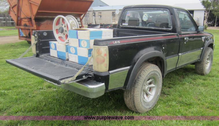 image for item V9029 1992 Mazda B2600i short bed pickup truck