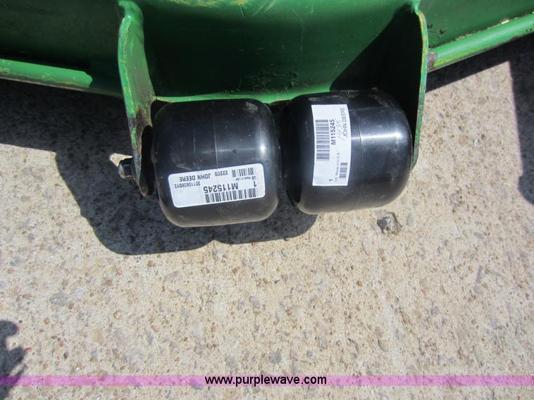 image for item V9034 2004 John Deere 1435 Series II lawn mower