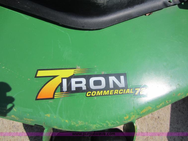 image for item V9034 2004 John Deere 1435 Series II lawn mower