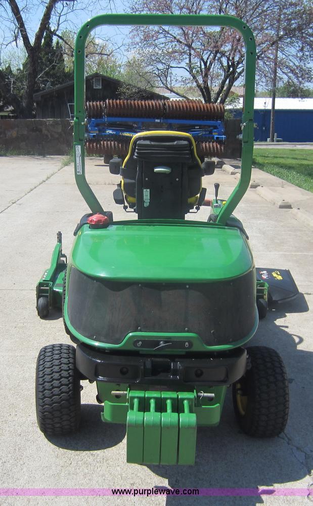 image for item V9035 2004 John Deere 1445 lawn mower