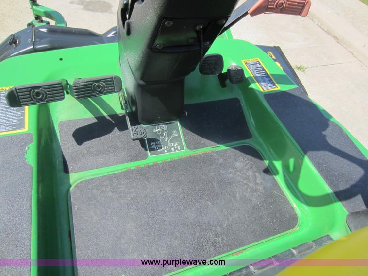 image for item V9035 2004 John Deere 1445 lawn mower