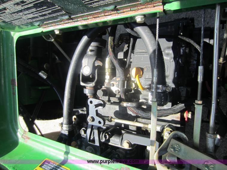 image for item V9035 2004 John Deere 1445 lawn mower