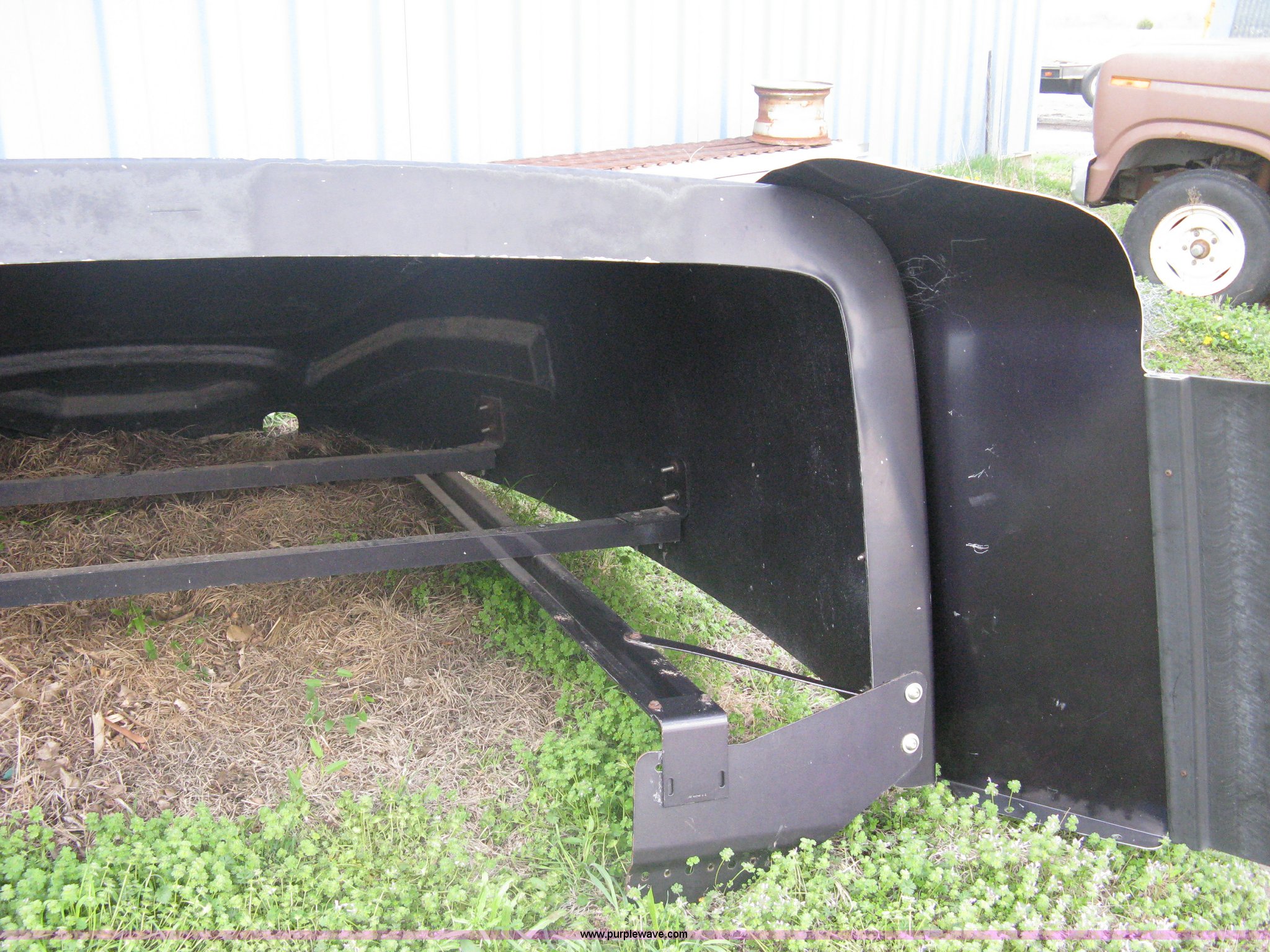 Semi truck air dam/wind deflector in Goddard, KS Item A6149 sold
