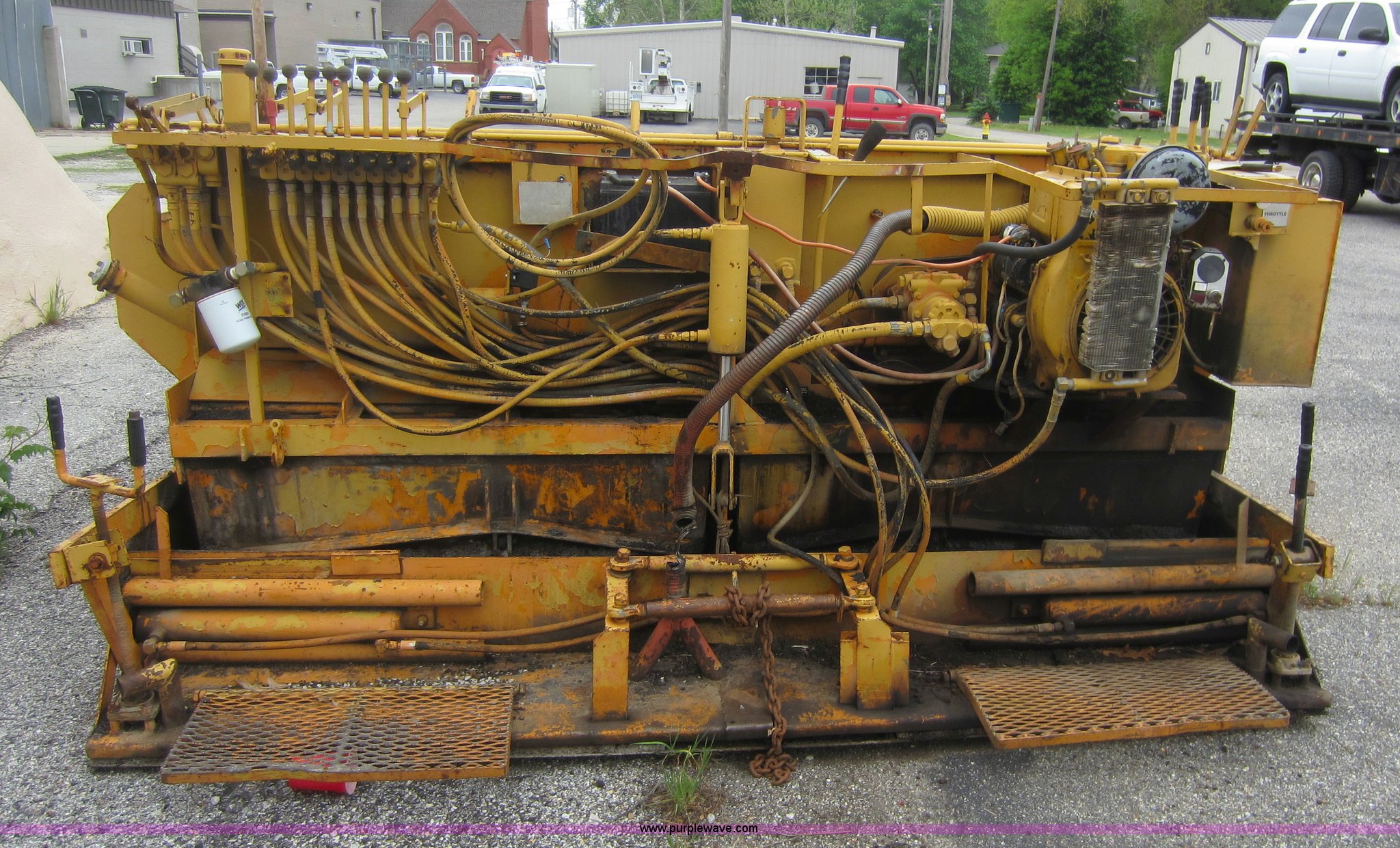 Puckett Brothers T450 paver in Girard, KS Item C5430 sold Purple Wave
