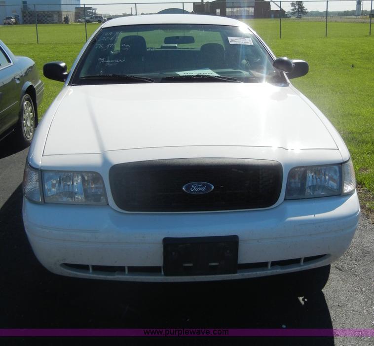 image for item C4318 2009 Ford Crown Victoria Police Interceptor