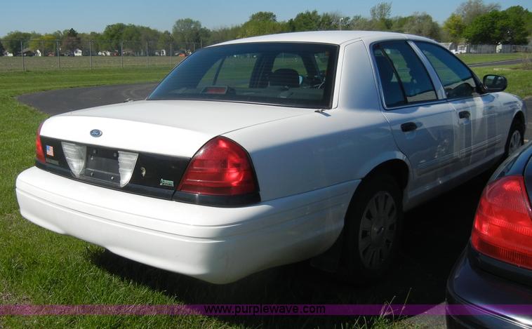 image for item C4318 2009 Ford Crown Victoria Police Interceptor