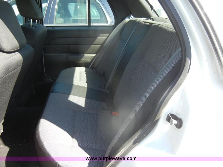 image for item C4318 2009 Ford Crown Victoria Police Interceptor