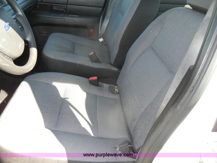 image for item C4318 2009 Ford Crown Victoria Police Interceptor