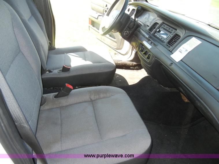 image for item C4318 2009 Ford Crown Victoria Police Interceptor