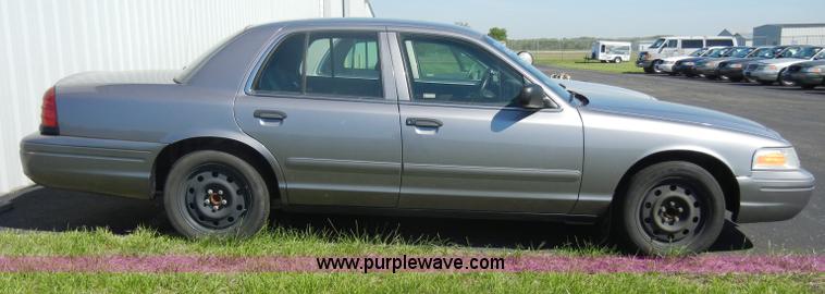 image for item C4319 2006 Ford Crown Victoria Police Interceptor