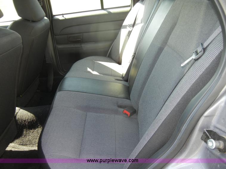 image for item C4319 2006 Ford Crown Victoria Police Interceptor